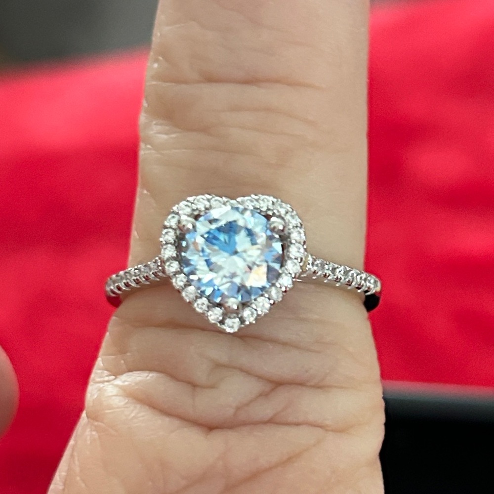 Moissanite Diamond ice blue heart Ring‎ size 7 Retail $699